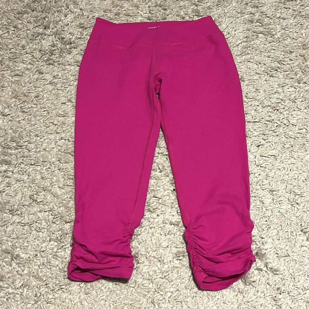Beyond Yoga Hot Pink Mid-Rise Ruched Capri Athletic Leggings Womens sz L